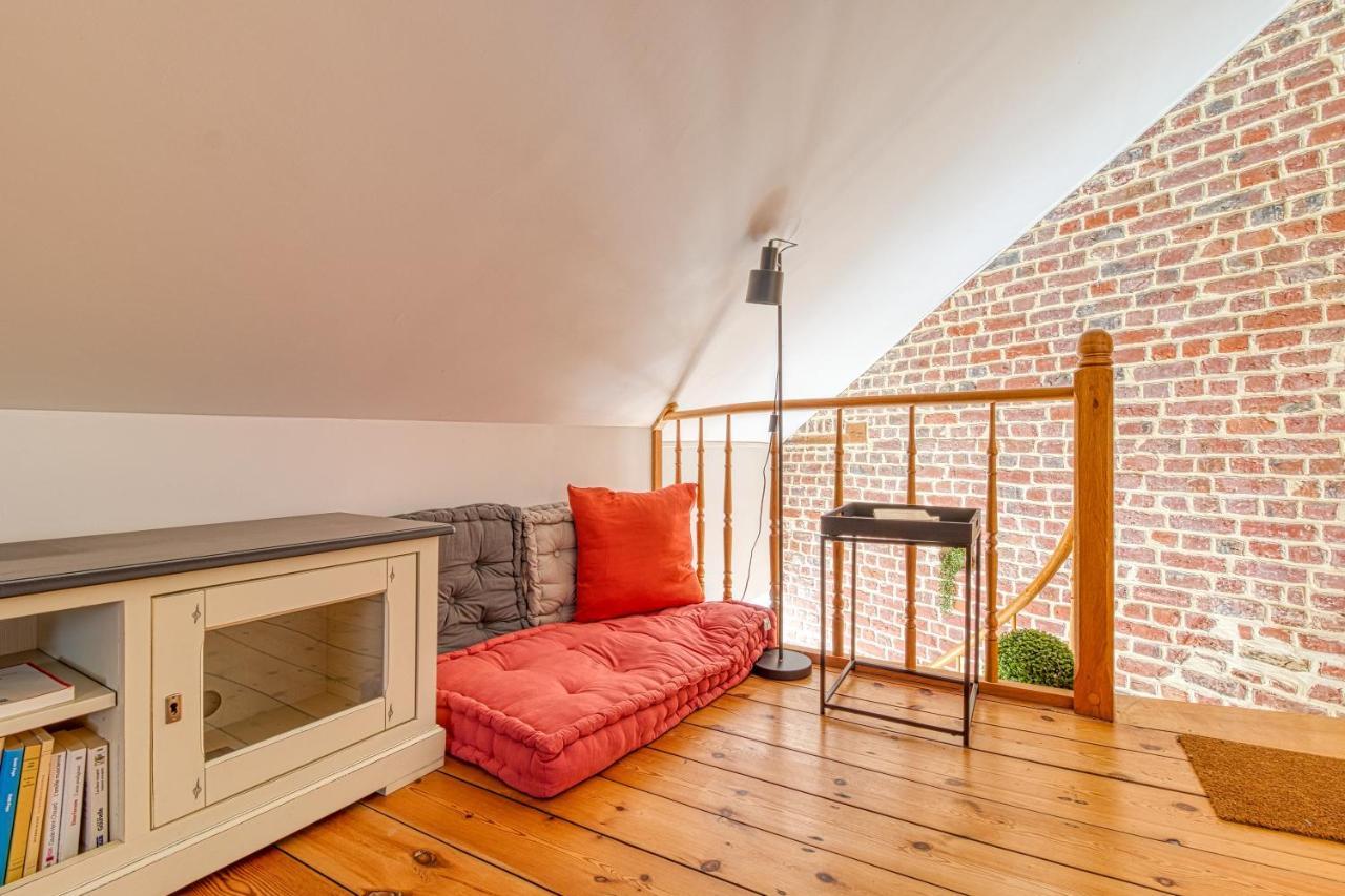 Le Verlaine - Appt Charmant Cosy Idealement Situe Calais Exteriör bild